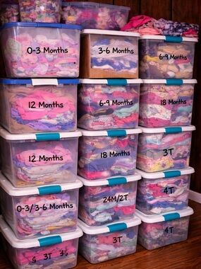 - 1/2 Tote of baby girls clothing (15-20 items)